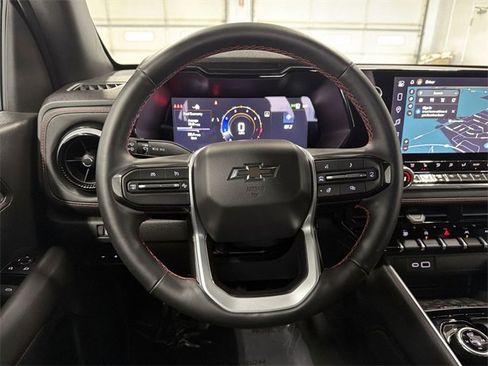 Certified 2025 Chevrolet Colorado Z71 w/ Technology Package image 31