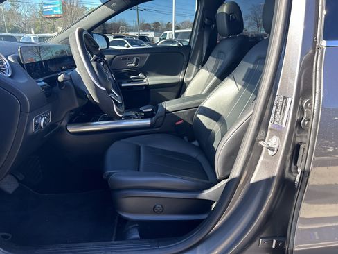 Certified 2021 Mercedes-Benz GLA 250 4MATIC image 16