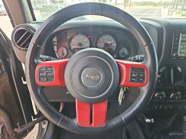 Used 2016 Jeep Wrangler Unlimited Sahara AWD/4WD image 13