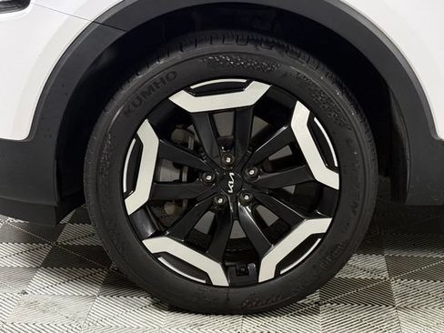 Used 2024 Kia Telluride S w/ S Sunroof Package FWD image 12