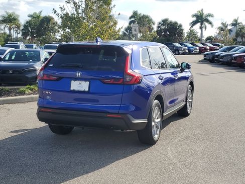 Certified 2025 Honda CR-V EX image 4