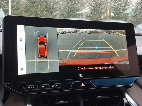 New 2024 Toyota Venza Limited AWD/4WD image 18