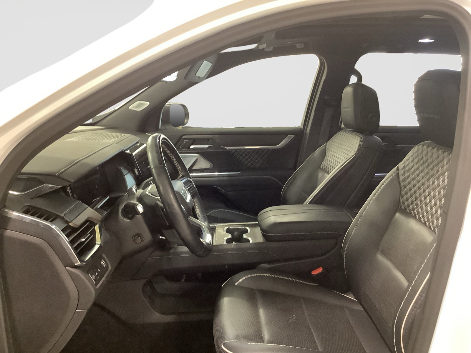 Used 2024 GMC Acadia Denali w/ Super Cruise Package FWD image 11