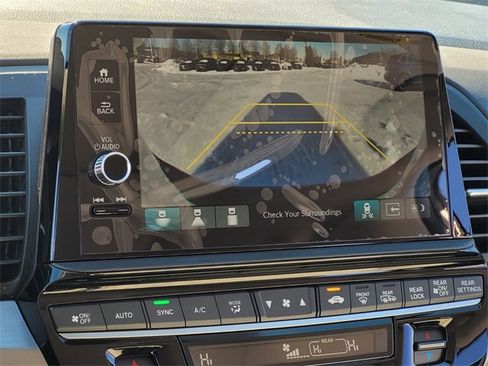 New 2026 Honda Odyssey Touring image 16