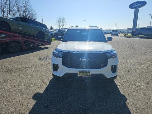 New 2026 Ford Explorer ST w/ Sun And Sound Package image 8