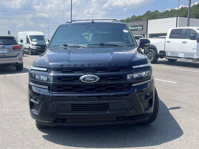 Used 2023 Ford Expedition Max Limited AWD/4WD image 9