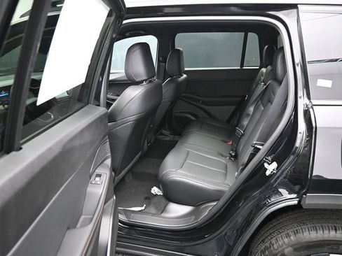 New 2026 Jeep Cherokee Limited AWD/4WD image 36