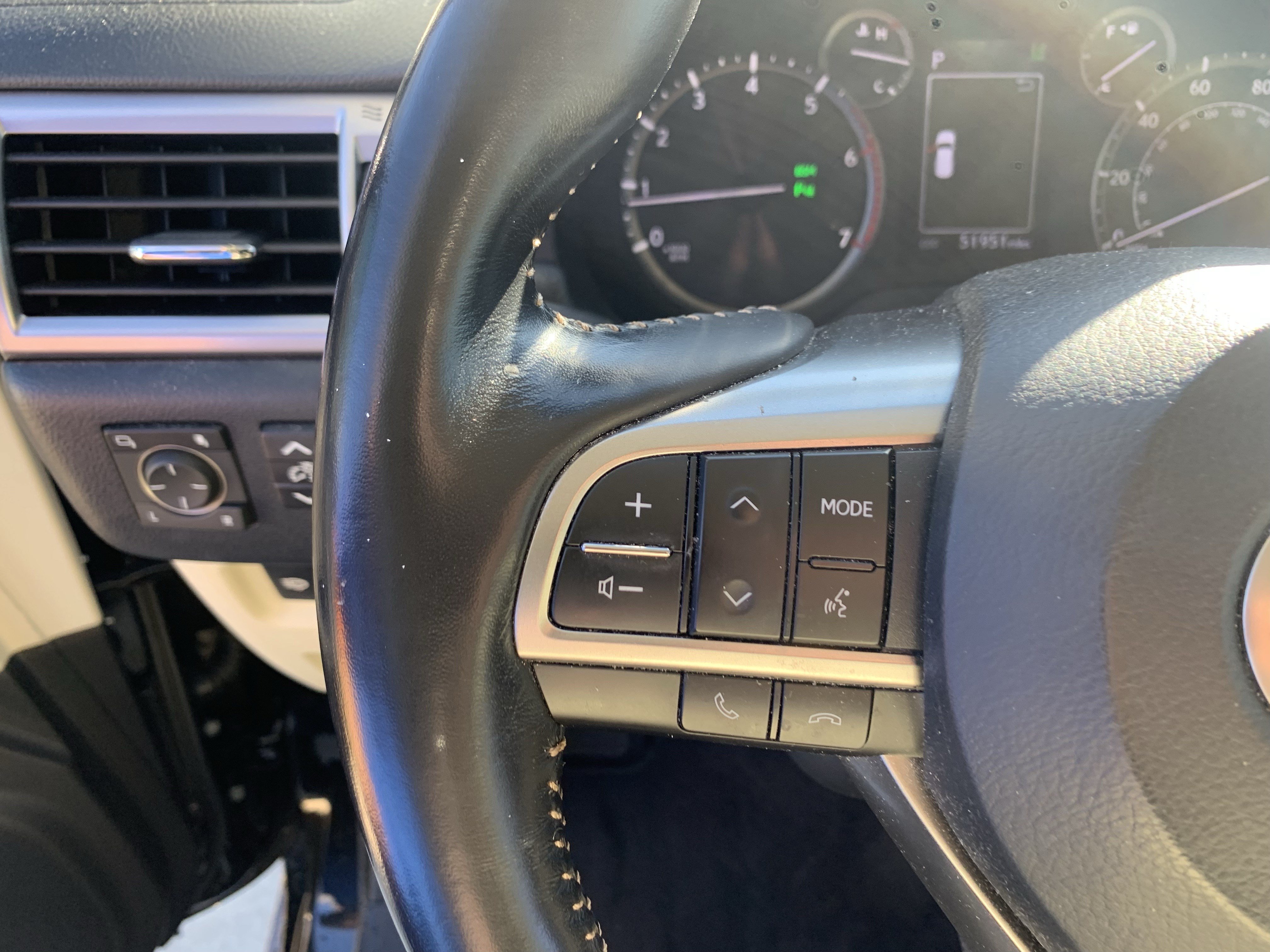 Used 2022 Lexus GX 460 Premium w/ Premium Package AWD/4WD image 19