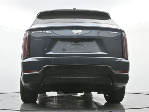 New 2026 Cadillac Escalade IQ Sport 1 w/ LPO, Floor Liner Package image 18