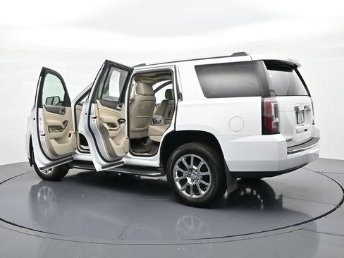 Used 2016 GMC Yukon Denali w/ Open Road Package AWD/4WD image 26