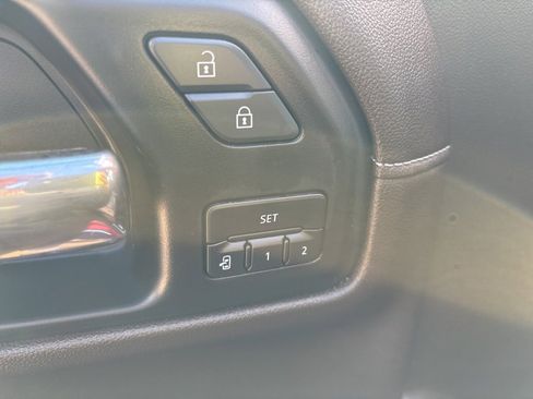 Certified 2021 Chevrolet Silverado 1500 LTZ image 30