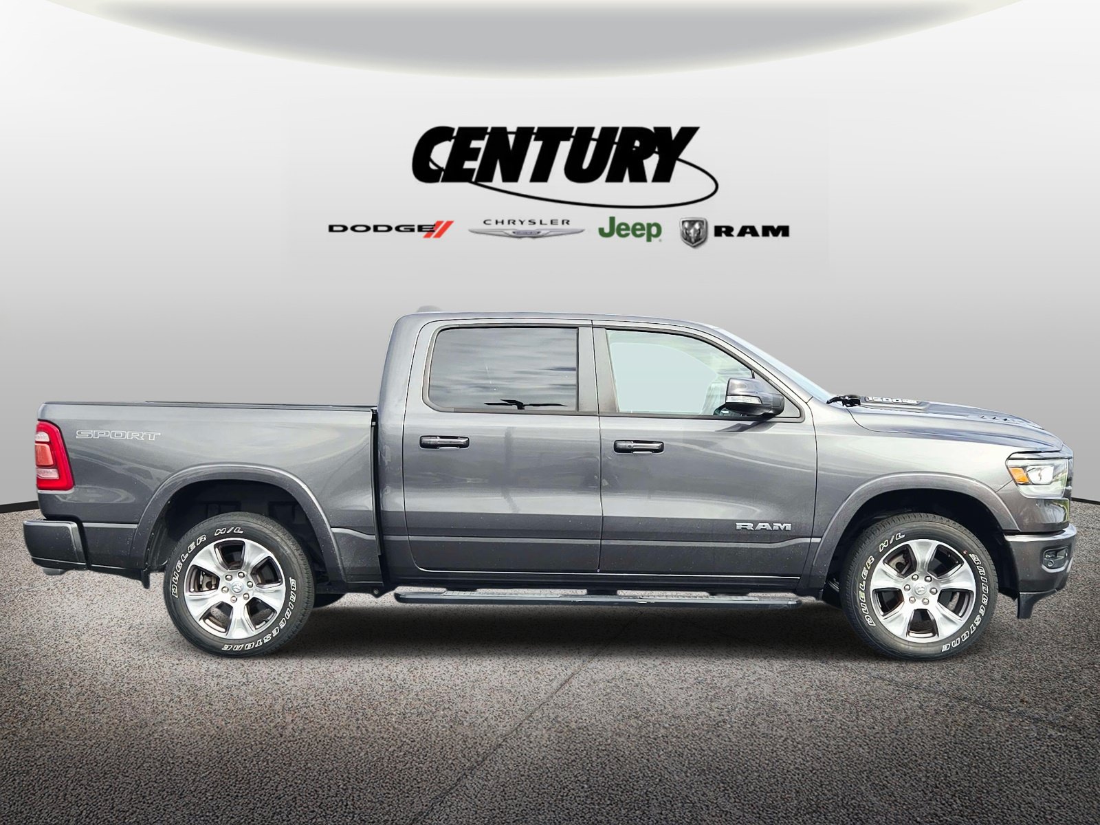 Used 2020 RAM 1500 Laramie w/ Sport Appearance Package AWD/4WD image 2