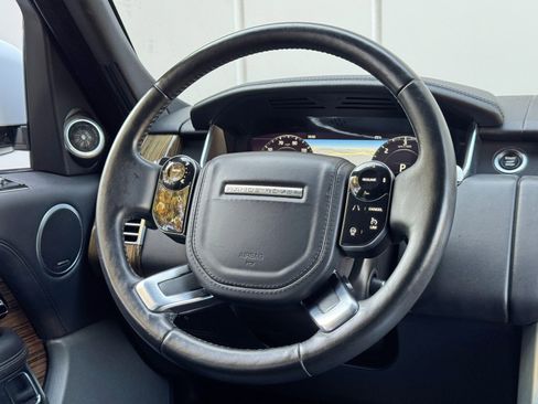 Used 2018 Land Rover Range Rover HSE image 22