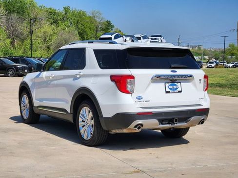 Used 2023 Ford Explorer Limited w/ Limited Technology Package image 5