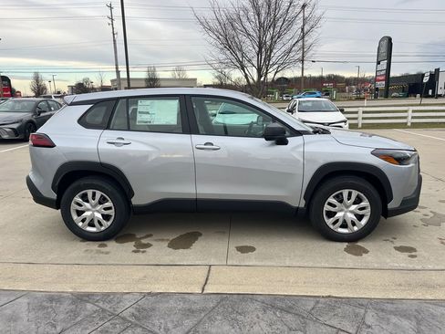 New 2026 Toyota Corolla Cross L image 6