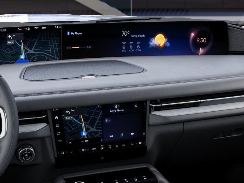 New 2027 Lincoln Navigator Premiere RWD image 14