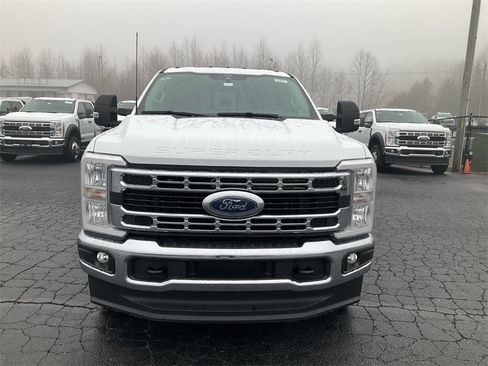 New 2026 Ford F350 XL w/ XL Chrome Package image 2