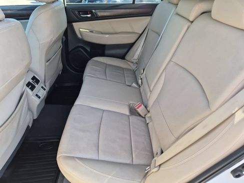 Used 2019 Subaru Outback 2.5i Limited AWD/4WD image 20