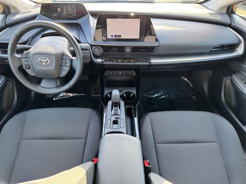 Certified 2025 Toyota Prius LE image 18