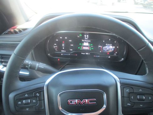 Used 2023 GMC Yukon SLT w/ Max Trailering Package image 30