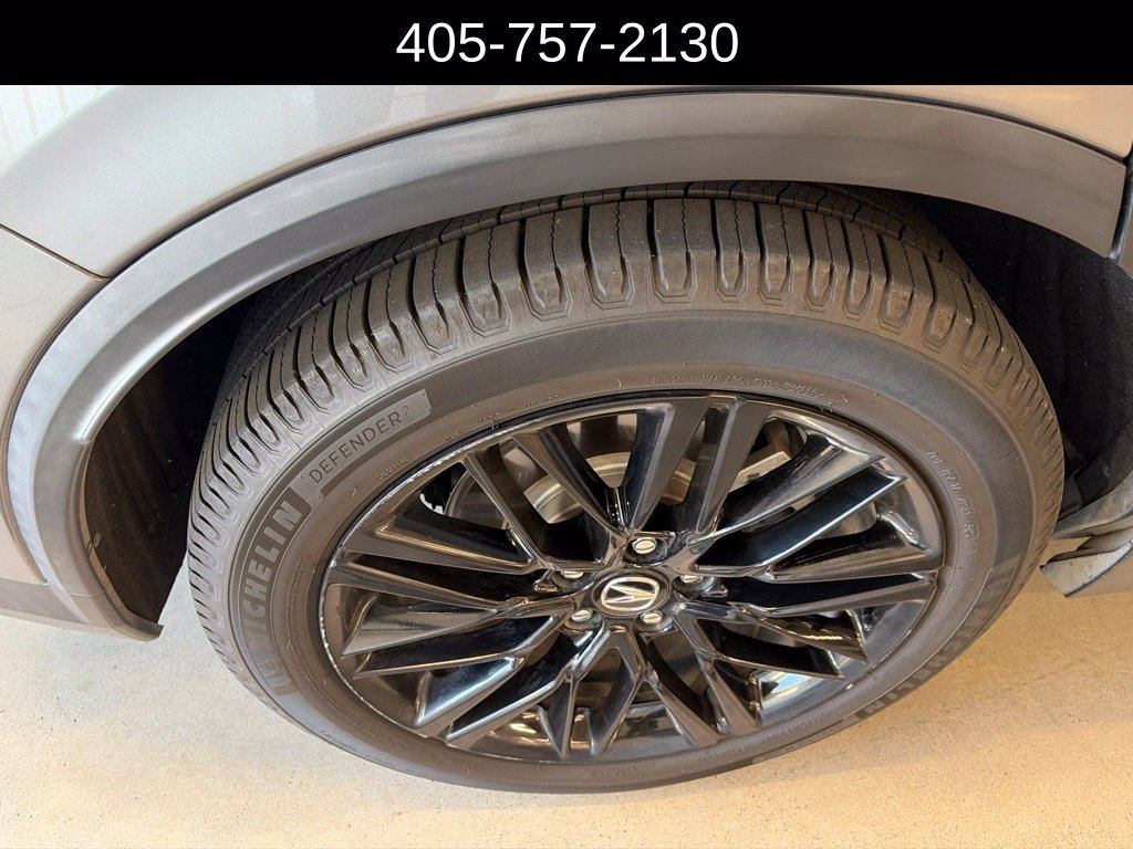 Used 2022 Acura MDX w/ Advance Package AWD/4WD image 12