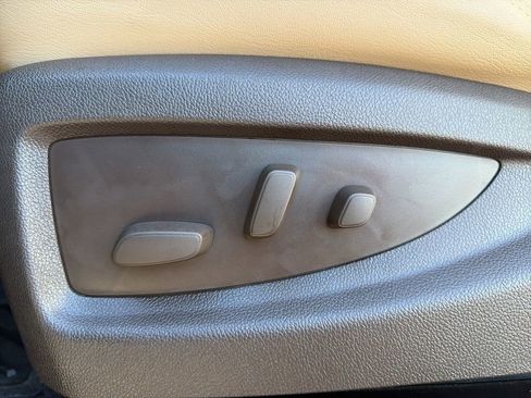 Used 2018 GMC Sierra 3500 Denali w/ Duramax Plus Package image 32