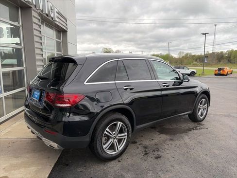 Used 2022 Mercedes-Benz GLC 300 4MATIC image 3