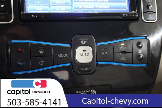 Used 2011 Nissan Leaf FWD image 20