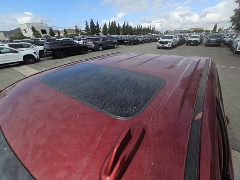 Used 2023 GMC Sierra 1500 AT4 w/ AT4 Premium Package AWD/4WD image 4