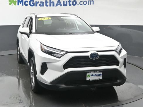 Used 2023 Toyota RAV4 LE AWD/4WD image 5