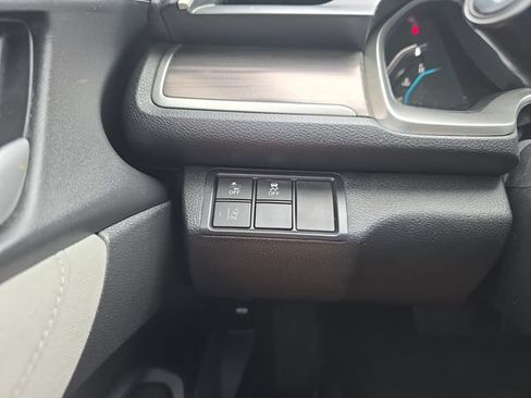 Used 2021 Honda Civic EX image 18