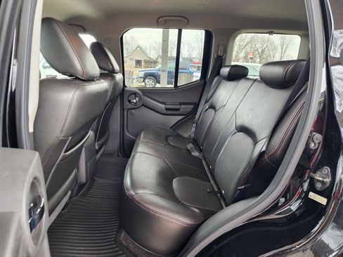 Used 2011 Nissan Xterra PRO-4X w/ Pro-4x Leather Pkg image 13