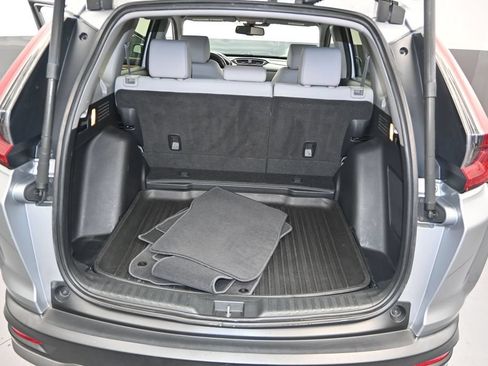 Used 2020 Honda CR-V Touring image 11