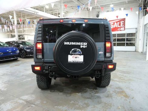 Used 2005 HUMMER H2 w/ Preferred Equipment Group image 9