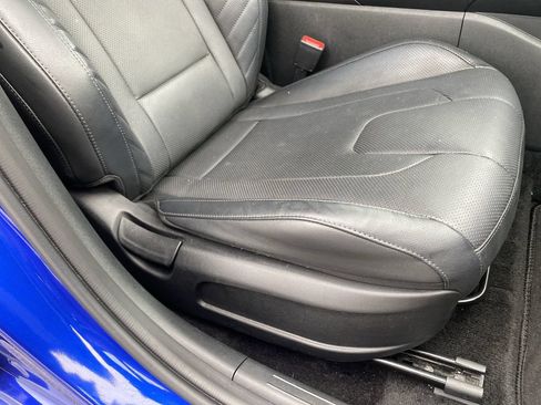 Used 2023 Hyundai Elantra Limited w/ Cargo Package FWD image 34