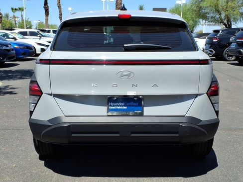 Used 2026 Hyundai Kona SE FWD image 4