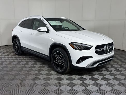 Used 2026 Mercedes-Benz GLA 250 4MATIC image 7