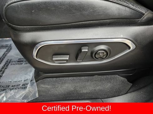Certified 2025 Jeep Wagoneer Series II w/ 8-Passenger Seating Package AWD/4WD image 16