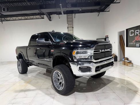 Used 2022 RAM 2500 Laramie AWD/4WD image 3