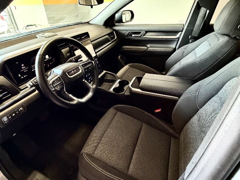 Used 2025 GMC Terrain Elevation FWD image 14