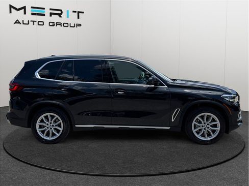Used 2021 BMW X5 xDrive40i w/ Parking Assistance Package AWD/4WD image 10