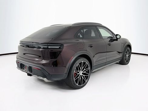 Certified 2025 Porsche Macan Turbo Electric AWD/4WD image 9
