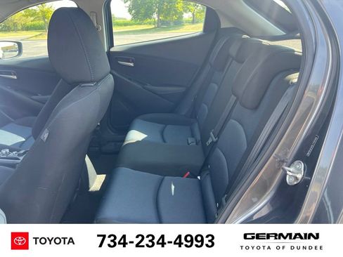 Used 2020 Toyota Yaris LE FWD image 17