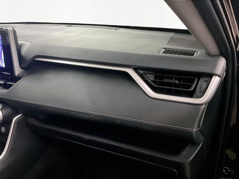 Used 2024 Toyota RAV4 XLE image 28