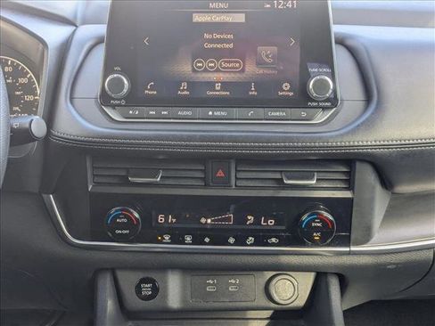 Used 2024 Nissan Rogue SV image 15