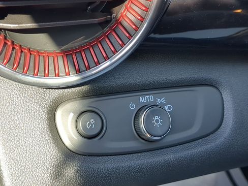 New 2026 Chevrolet Trax RS w/ Sunroof Package image 18