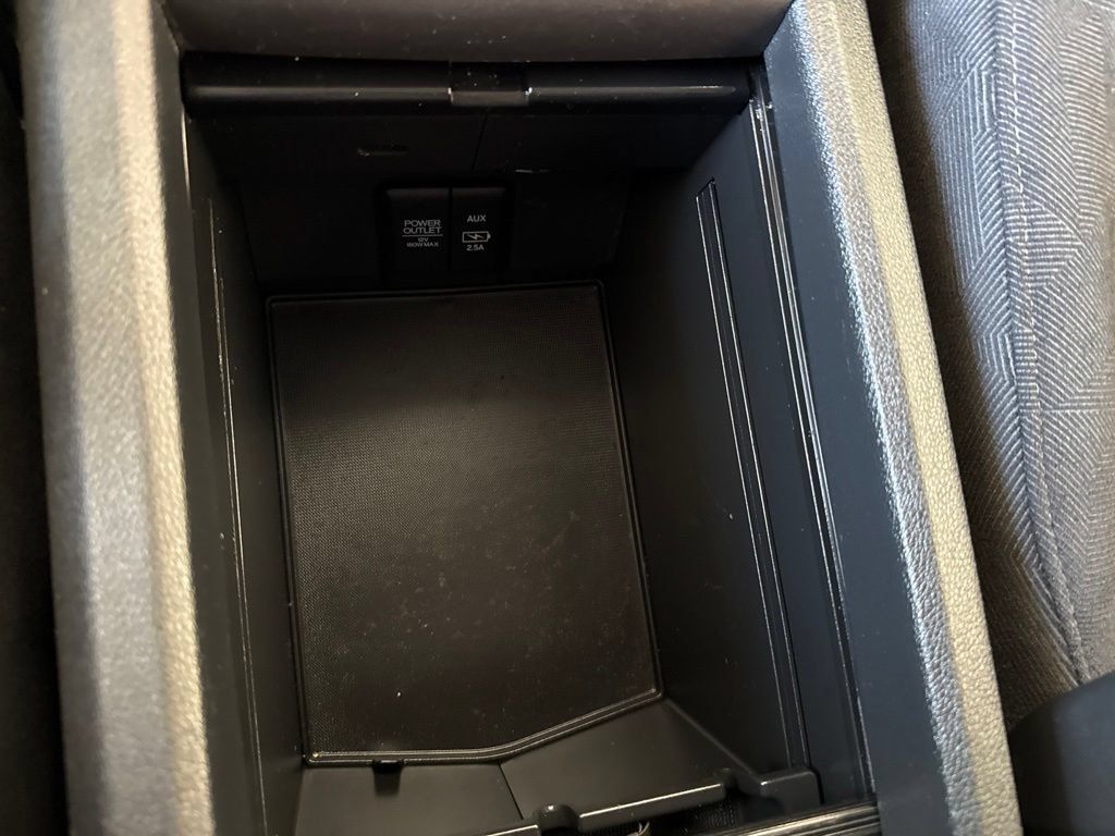 Used 2021 Honda Pilot EX image 31