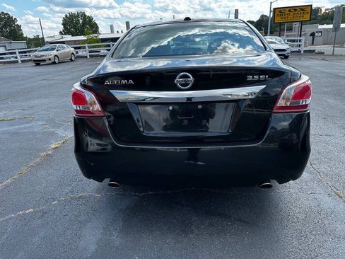 Used 2013 Nissan Altima 3.5 SL w/ Technology Pkg FWD image 6