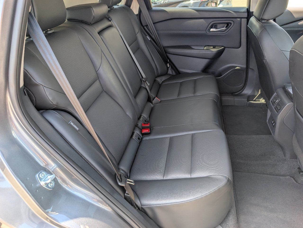 Used 2026 Nissan Rogue Dark Armor FWD image 5
