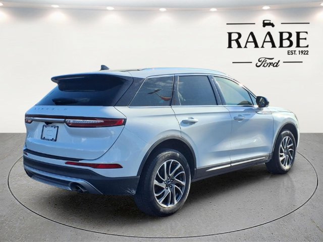 Used 2022 Lincoln Corsair AWD w/ Equipment Group 101A image 7
